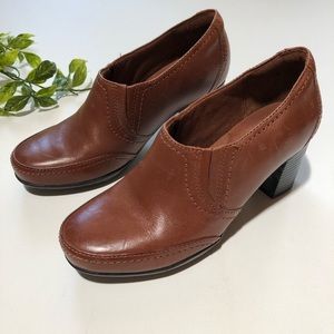 Clark’s “Bendables”  Heels